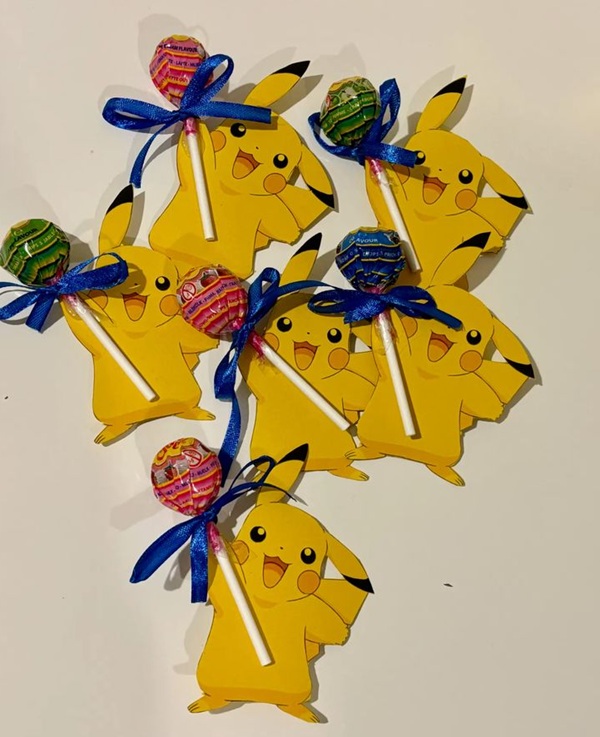 DIY Pikachu lollipop holder printable